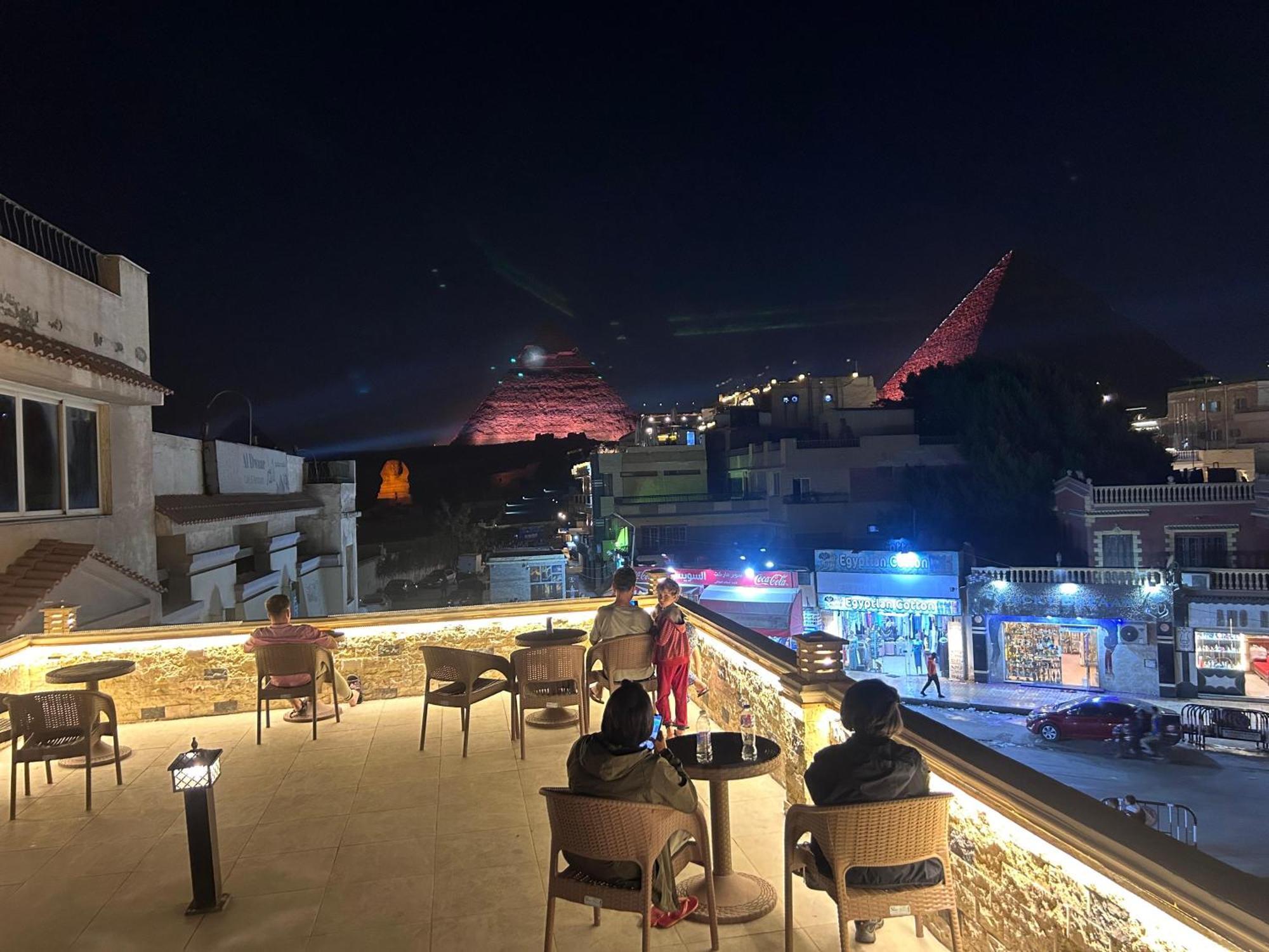 King Ali Pyramids View Inn Kafret el-Gabal Exteriör bild